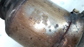 Țeava de eșapament cu convertor catalitic VW Passat b8 16-19 USA 2.0T are o plasă ruptă