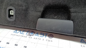 Обшивка крышки багажника Audi A4 B9 17-25 черная, царапины
