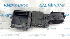 Корпус печки голый вентиляция VW Passat b8 16-19 USA