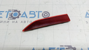 Reflectorul din partea dreapta a bara de protectie spate pentru Audi A4 B9 20-23, partea interioara
