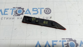 Reflectorul din partea dreapta a bara de protectie spate pentru Audi A4 B9 20-23, partea interioara