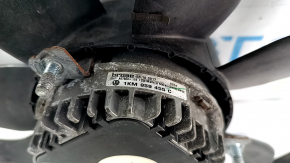 Ventilatorul de răcire stânga VW Passat b8 16-19 SUA mare