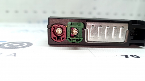 USB hub Audi A4 B9 17-25