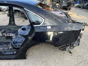 Aripă spate stânga VW Passat b8 16-19 USA pe caroserie, neagră, îndoită, găuri care nu provin din fabrică, crăpături