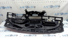 Торпедо передняя панель с AIRBAG Audi A4 B9 17-25 черная, без проекции, царапины