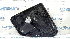 Ornament ușă, placă spate stânga, Audi Q3 83A 19-25, negru, inserție din piele neagră, cotieră din piele neagră cu cusături gri, ornament cromat, cu iluminare din spate, cu mâner și butoane, ornament sub mâner, grafit, SONOS, zgârieturi