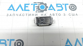 Плафон подсветки обшивки двери карточки передней правой Audi Q3 83A 19-25