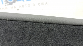 Spătarul scaunelor din spate, al doilea rând, dreapta, Audi Q3 83A 19-25 cu cadru, piele neagră cu cusături gri, lovituri, zgârieturi