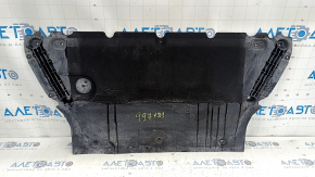 Защита двигателя Audi A4 B9 19-25 затерта, трещина