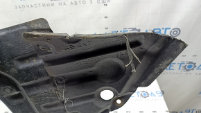 Ruptură pe căptușeală aripă stânga față Toyota Prius 50 Prime 17-18