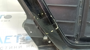 Grilă radiator Audi Q3 83A 19-25 negru lucios, fără embleme, mulaje rupte, crăpată