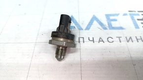Датчик давления топлива Audi A4 B9 21-25 2.0T на топливной рейке