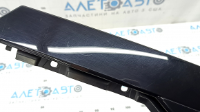Ornament ușă spate stânga Audi Q3 83A 19-25 spate, negru lucios, zgârieturi