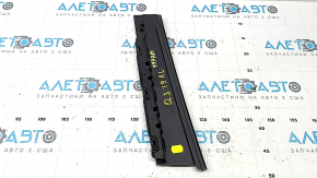 Ornament ușă, lateral, spate stânga, Audi Q3 83A 19-25, față, negru lucios, zgârieturi
