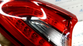 Фонарь внешний крыло левый Hyundai Ioniq 17-19 LED, с накладкой, потерт