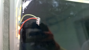 Lunetă Audi A4 B9 20-23 încălzită, nuanțată din fabrică, lipici, conector defect