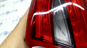 Фонарь внешний крыло правый Hyundai Ioniq 17-19 LED, с накладкой, царапины
