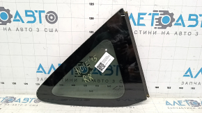 Форточка глухое стекло задняя правая Nissan Versa Note 14-19 порван уплотнитель