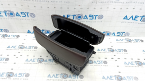 Подлокотник BMW X5 F15 14-18 кожа коричневая Dakota, царапина