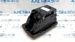 Подлокотник BMW X5 F15 14-18 кожа коричневая Dakota, царапина