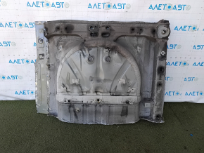 Portbagajul modelului VW Atlas 18-26 este găurit