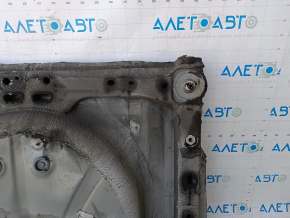 Portbagajul modelului VW Atlas 18-26 este găurit