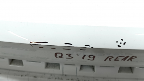 Bara spate nefinisată, parte superioară, Audi Q3 83A 19-24, pentru senzori de parcare fără sistem de asistență la parcare, S-Line, albă, zgârieturi, lovituri, elemente de fixare presate, rupte