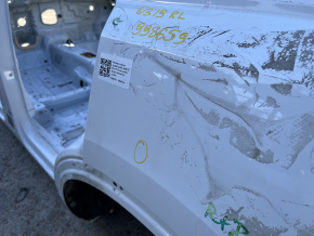 Aripă spate stânga Audi Q3 83A 19-25 pe caroserie, alb, zgârietură, denivelare