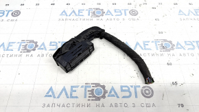 Фишка на блок ABS  Hyundai Ioniq 17-19 HEV