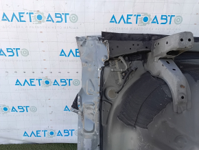 Корыто багажника Toyota Prius V 12-17 высверлено