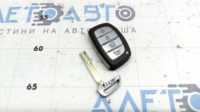 Ключ smart Hyundai Ioniq 17-19 4 кнопки, царапины, полез хром, потерта кнопка Hold