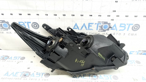 Фара передняя левая Toyota Prius 30 12-15 рест, галоген, царапины, под полировку