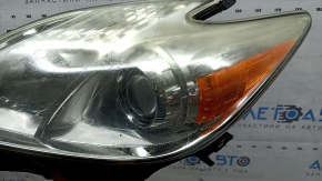 Фара передняя левая Toyota Prius 30 12-15 рест, галоген, царапины, под полировку
