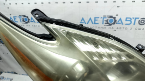 Far dreapta față Toyota Prius 30 12-15 rest, halogen, necesită lustruire, zgârieturi, crăpături sub geam