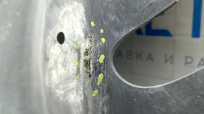 Apărătoarea spate a cadrului de la Tesla Model Y 20-25 este uzată și crăpată