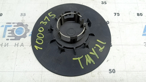 Capacul central de pe discul de inducție al unui Tesla Model Y 20-25 este zdrobit