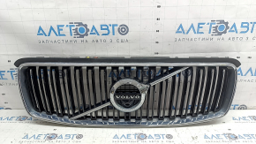 Решетка радиатора grill со значком Volvo XC90 16-19 черная, обрамление хром, под камеру