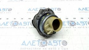 Microfisuri în portbagaj la suportul motor dreapta BMW X5 F15 16-18, prin intermediul unui adaptor
