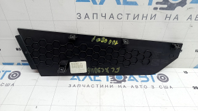 Накладка центральной консоли боковая нижняя задняя левая Volvo XC90 16-25 тип 1, черная, царапины