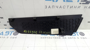 Накладка центральной консоли боковая нижняя задняя правая Volvo XC90 16-25 тип 1, черная, царапины