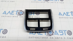 Накладка центральной консоли задняя Volvo XC90 16-25 тип 1, черный глянец, царапины