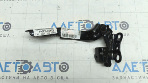 Capota goală a unui Toyota Camry din 2020