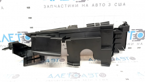 Дефлектор радиатора правый Toyota Rav4 19-21 2.5