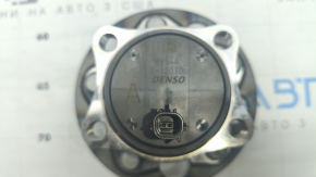Butuc spate dreapta Lexus UX300h 25-26 FWD