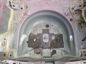 Корыто багажника Toyota Prius 30 10-15 на кузове