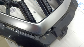 Grilă radiator Audi Q5 80A 21-25 negru lucios, emblemă și ornament cromat, S-Line, ciobiri, găuri care nu sunt din fabrică