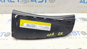 Airbagul scaunului drept al Mercedes GLA 14-20