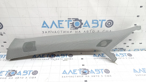 Ornament stâlp față stânga Audi Q5 80A 18-25 gri, sub tweetere, zgârietură, crăpătură în suport