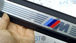 Ornament prag ușă dreapta față BMW X3 F25 11-17 negru cu inserție cromată, M-Sport, zgârieturi pe crom, exfolierea cromului