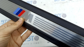 Ornament prag ușă stânga față BMW X3 F25 11-17 negru cu inserție cromată, M-Sport, zgârieturi pe crom